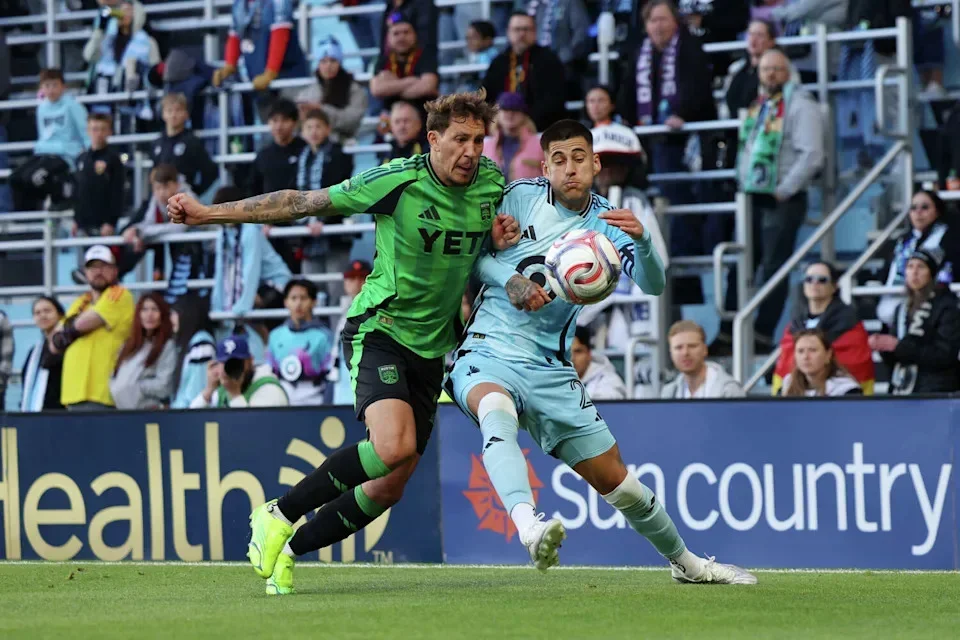 ST PAUL, MINNESOTA - MAY 10: Guilherme Biro #29 of <a class=